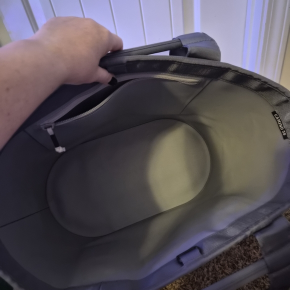 YETI Gray Tote Bag - Picture 4 of 9